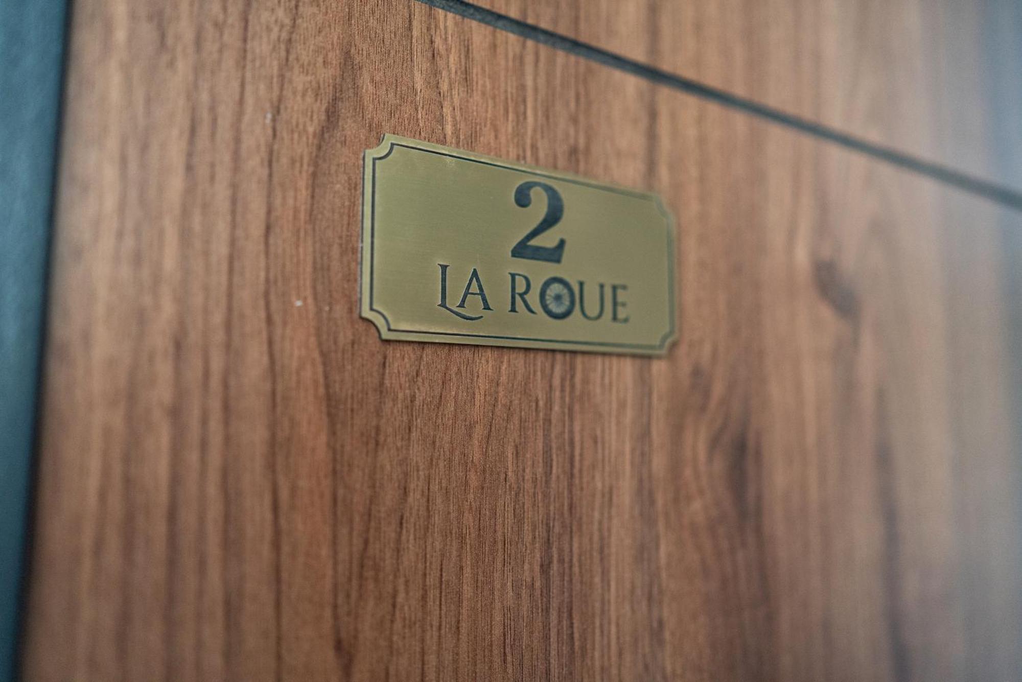 La Roue Hotel Vrsac Exterior photo